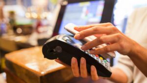 Alipay Data Shows Mobile Payment Catching on with Older Travelers